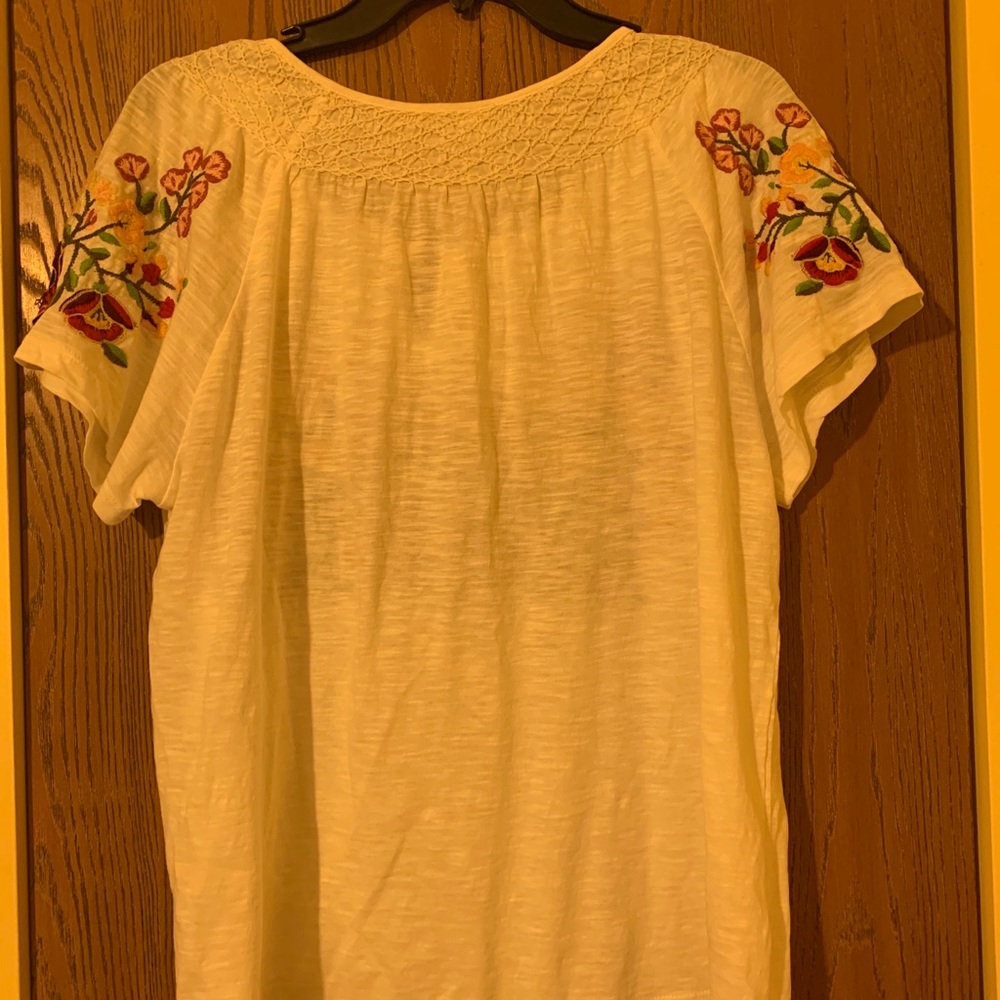 Anthropologie embroidered top - Picture 4 of 4